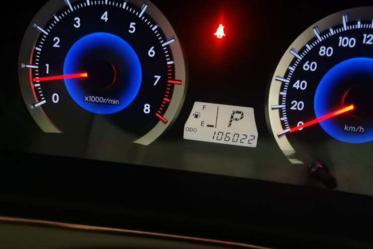 Used Toyota Corolla EX 2013 1.6L Automatic Excellence Edition Odometer Close Up