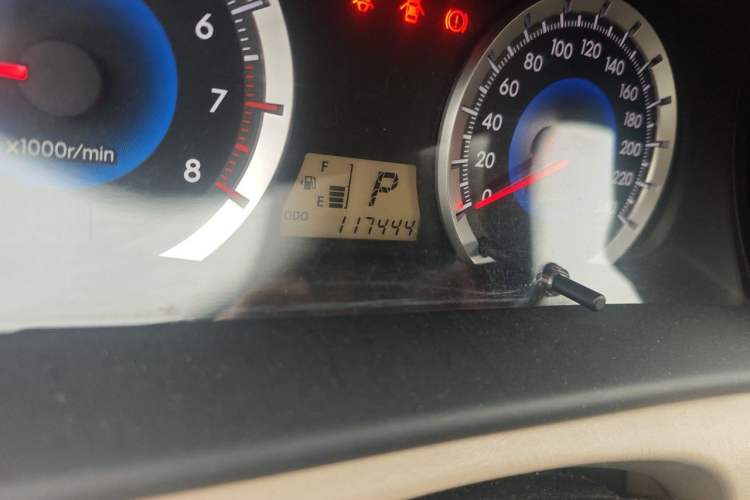 Used Toyota Corolla EX 2013 1.6L Automatic Luxury Edition Odometer Close Up