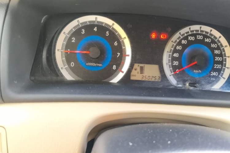 Used Toyota Corolla EX 2013 1.6L Manual Excellence Edition Odometer Close Up