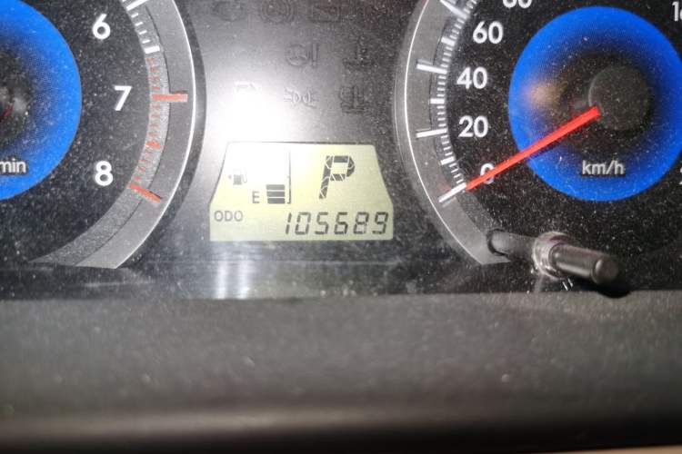 Used Toyota Corolla EX 2013 1.6L Automatic Excellence Edition Odometer Close Up