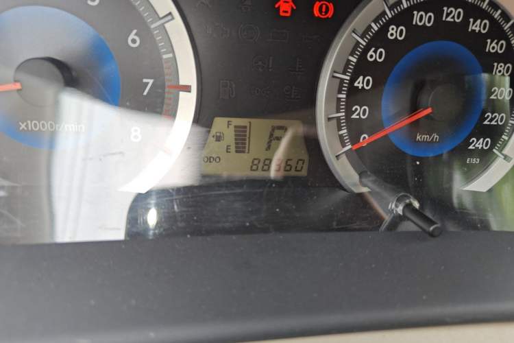Used Toyota Corolla EX 2013 1.6L Automatic Luxury Edition Odometer Close Up