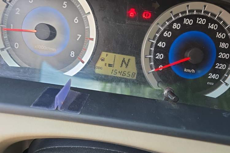 Used Toyota Corolla EX 2013 1.6L Automatic Luxury Edition Odometer Close Up