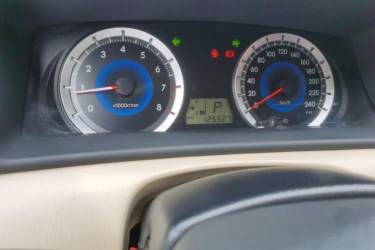 Used Toyota Corolla EX 2013 1.6L Automatic Excellence Edition Odometer Close Up