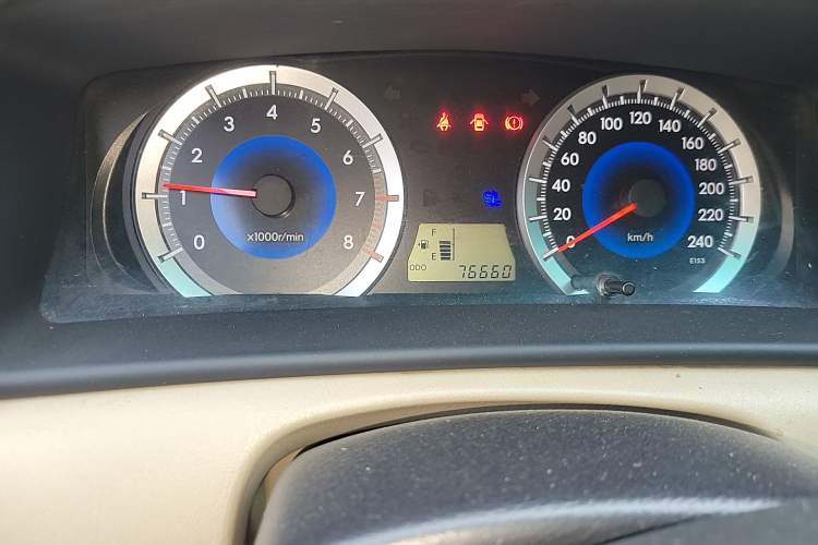 Used Toyota Corolla EX 2013 1.6L Manual Excellence Edition Odometer Close Up