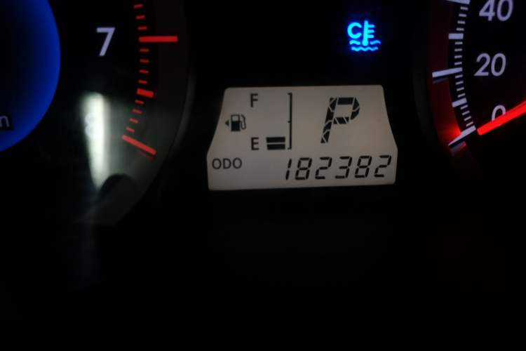 Used Toyota Corolla EX 2013 1.6L Automatic Excellence Edition Odometer Close Up