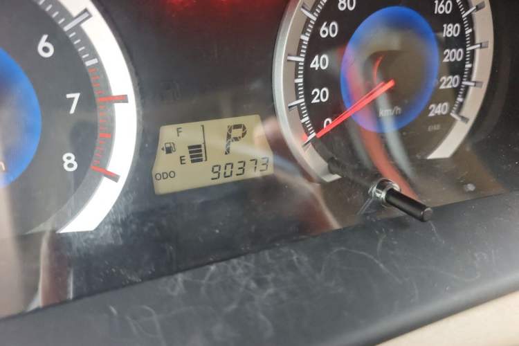 Used Toyota Corolla EX 2013 1.6L Automatic Excellence Edition Odometer Close Up