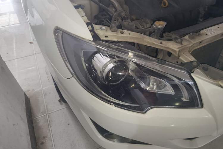 Used Toyota Corolla EX 2013 1.6L Manual Excellence Edition Right Front Headlight