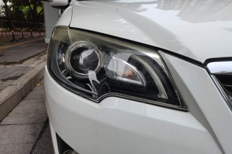 Used Toyota Corolla EX 2013 1.6L Automatic Luxury Edition Right Front Headlight