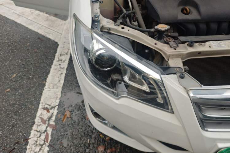 Used Toyota Corolla EX 2013 1.6L Automatic Luxury Edition Right Front Headlight