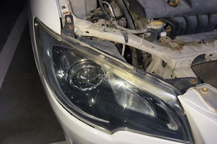 Used Toyota Corolla EX 2013 1.6L Automatic Luxury Edition Right Front Headlight