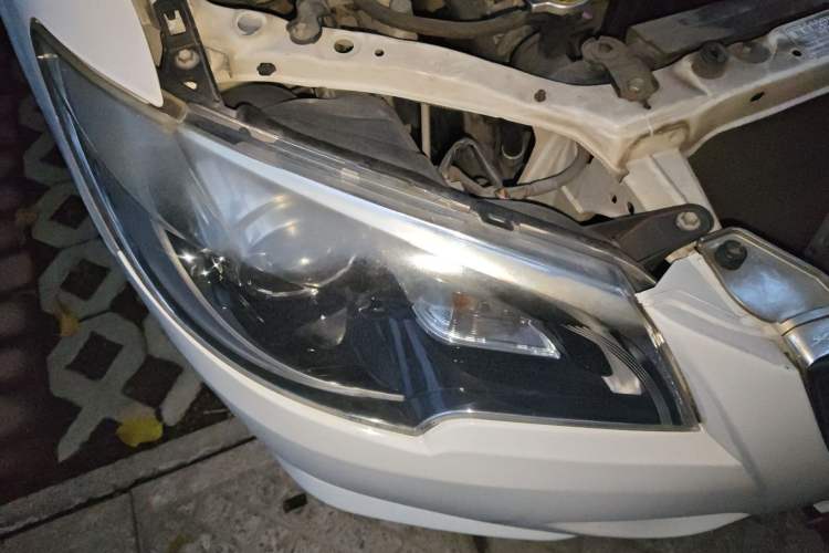 Used Toyota Corolla EX 2013 1.6L Automatic Excellence Edition Right Front Headlight