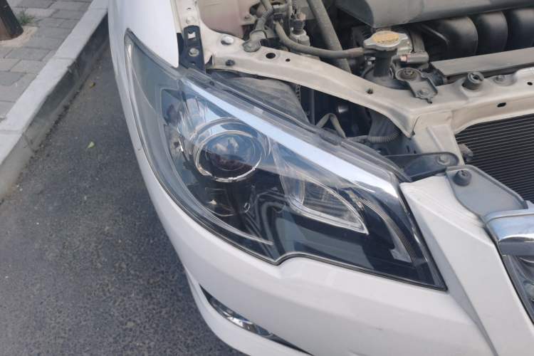 Used Toyota Corolla EX 2013 1.6L Automatic Luxury Edition Right Front Headlight