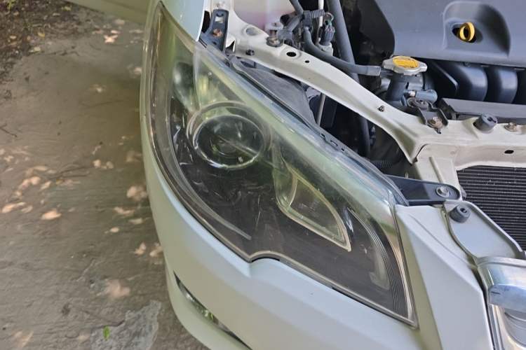Used Toyota Corolla EX 2013 1.6L Automatic Luxury Edition Right Front Headlight