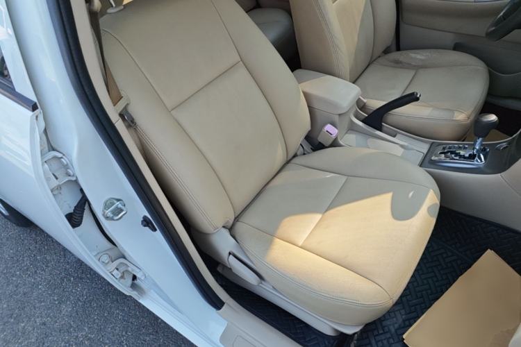 Used Toyota Corolla EX 2013 1.6L Automatic Excellence Edition Right Front Seat