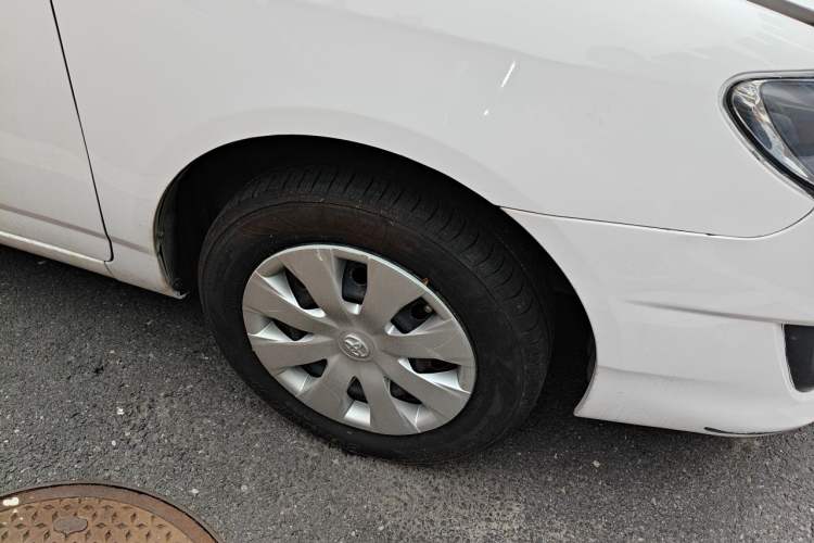 Used Toyota Corolla EX 2013 1.6L Automatic Excellence Edition Right Front Wheel Hub