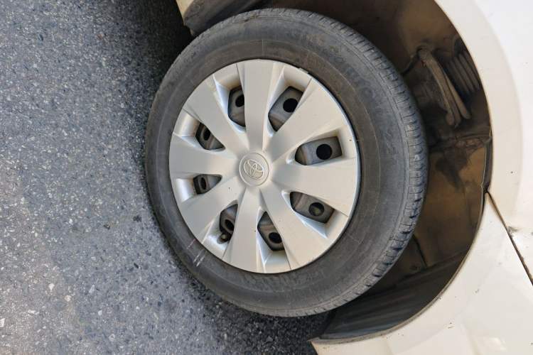 Used Toyota Corolla EX 2013 1.6L Manual Excellence Edition Right Front Wheel Hub