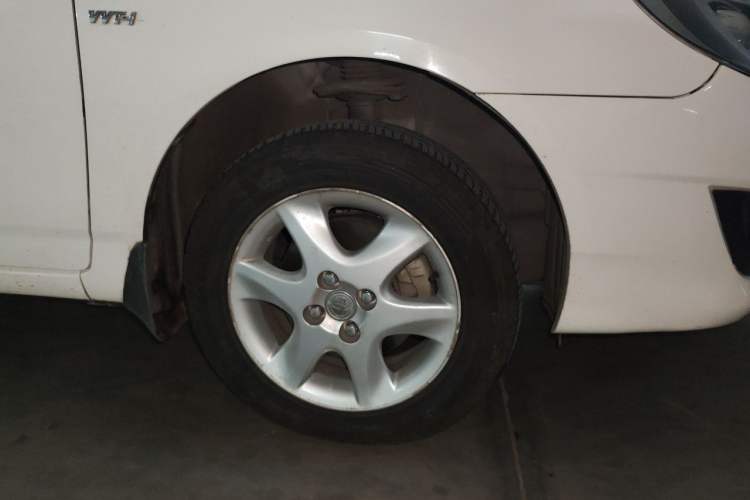 Used Toyota Corolla EX 2013 1.6L Automatic Excellence Edition Right Front Wheel Hub