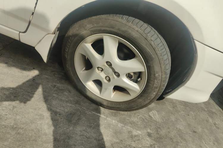 Used Toyota Corolla EX 2013 1.6L Automatic Excellence Edition Right Front Wheel Hub