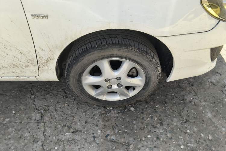 Used Toyota Corolla EX 2013 1.6L Manual Luxury Edition Right Front Wheel Hub