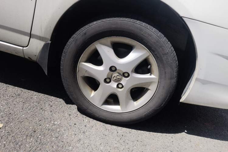 Used Toyota Corolla EX 2013 1.6L Manual Excellence Edition Right Front Wheel Hub