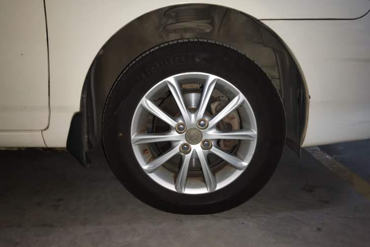 Used Toyota Corolla EX 2013 1.6L Manual Excellence Edition Right Front Wheel Hub