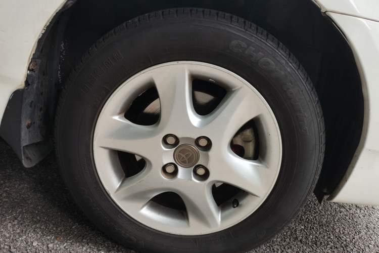 Used Toyota Corolla EX 2013 1.6L Automatic Luxury Edition Right Front Wheel Hub