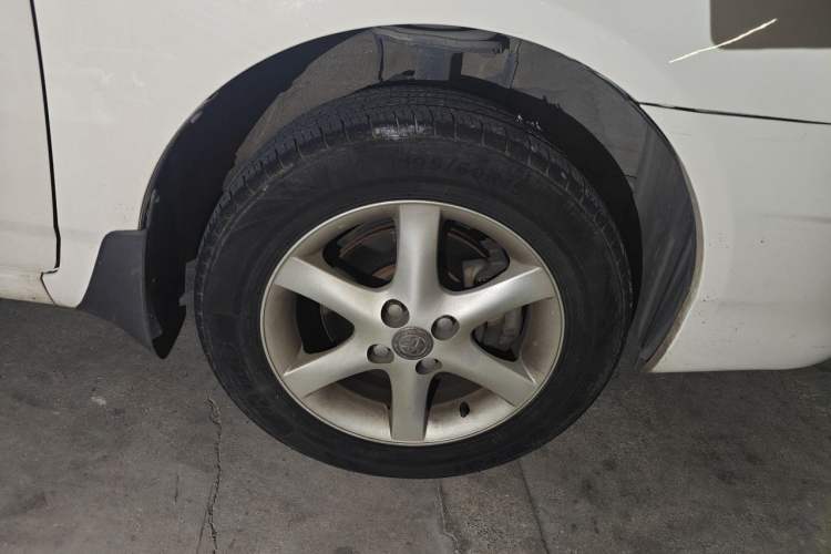 Used Toyota Corolla EX 2013 1.6L Automatic Luxury Edition Right Front Wheel Hub