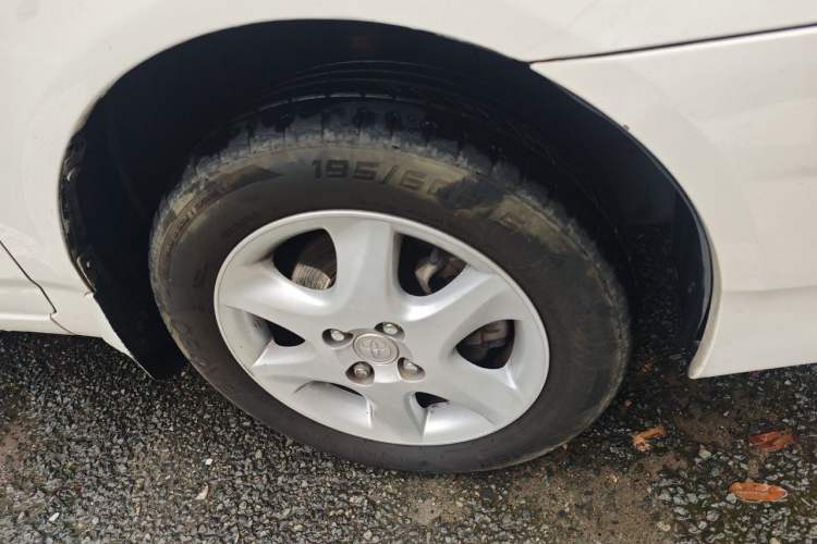 Used Toyota Corolla EX 2013 1.6L Automatic Luxury Edition Right Front Wheel Hub