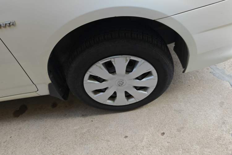 Used Toyota Corolla EX 2013 1.6L Automatic Excellence Edition Right Front Wheel Hub