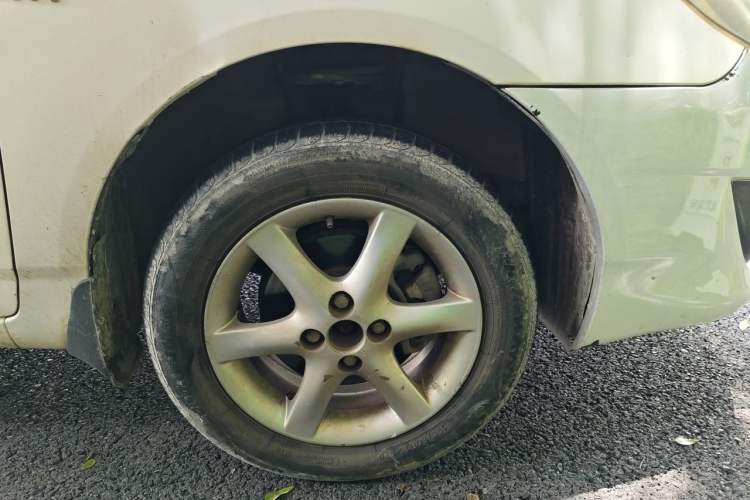 Used Toyota Corolla EX 2013 1.6L Automatic Luxury Edition Right Front Wheel Hub