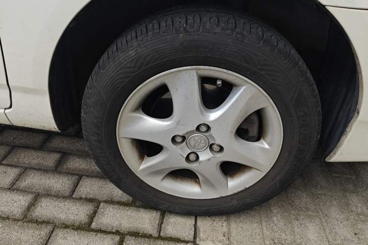 Used Toyota Corolla EX 2013 1.6L Automatic Luxury Edition Right Front Wheel Hub