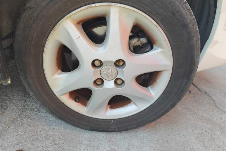 Used Toyota Corolla EX 2013 1.6L Automatic Luxury Edition Right Front Wheel Hub
