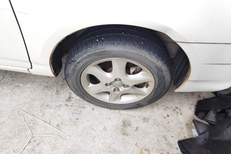 Used Toyota Corolla EX 2013 1.6L Automatic Luxury Edition Right Front Wheel Hub