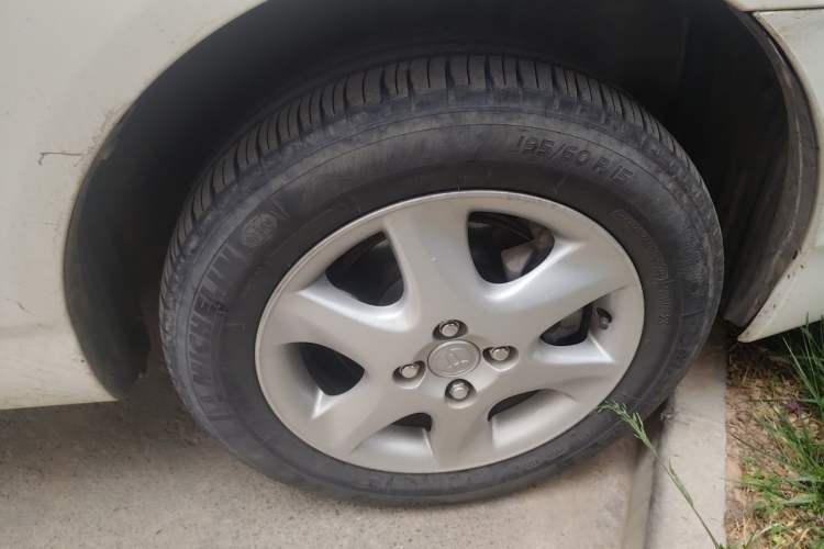 Used Toyota Corolla EX 2013 1.6L Automatic Luxury Edition Right Front Wheel Hub
