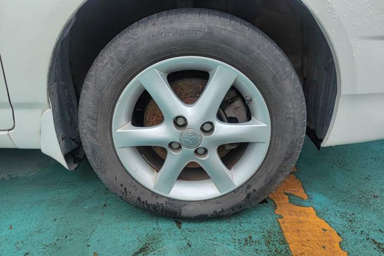 Used Toyota Corolla EX 2013 1.6L Automatic Luxury Edition Right Front Wheel Hub