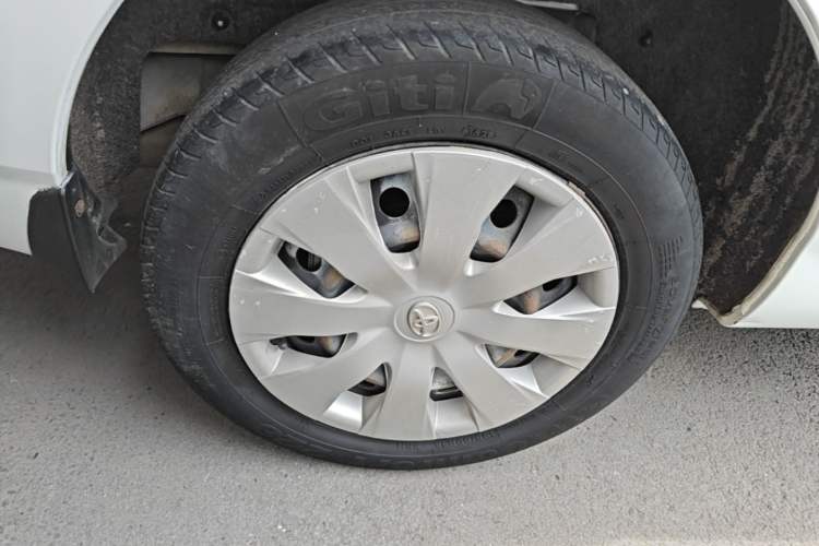 Used Toyota Corolla EX 2013 1.6L Manual Excellence Edition Right Rear Wheel Hub
