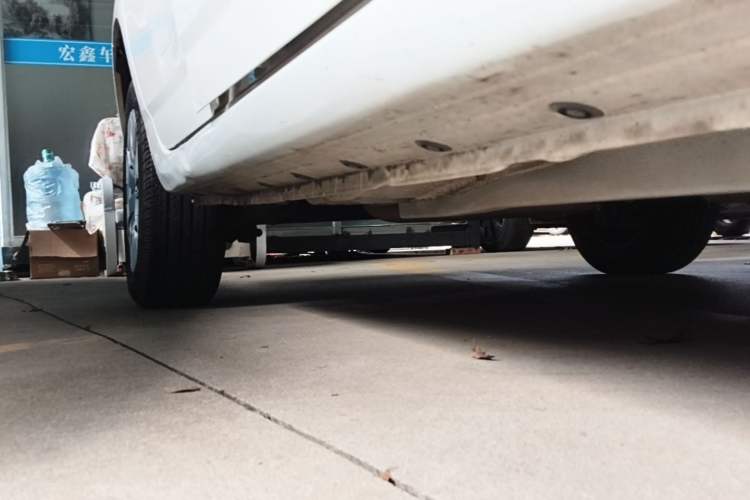 Used Toyota Corolla EX 2013 1.6L Automatic Excellence Edition Right Side Sill