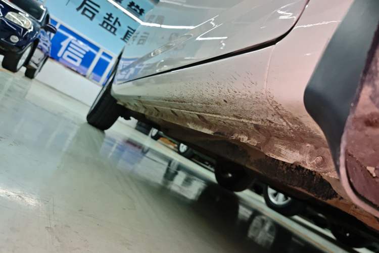 Used Toyota Corolla EX 2013 1.6L Automatic Excellence Edition Right Side Sill