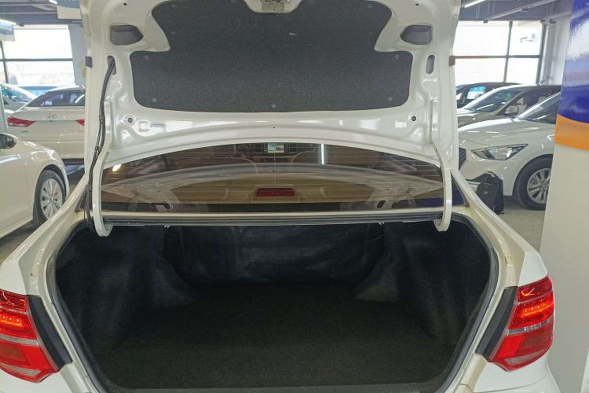 Used Toyota Corolla EX 2013 1.6L Manual Excellence Edition Trunk