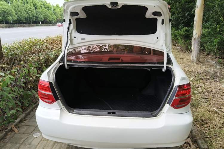 Used Toyota Corolla EX 2013 1.6L Automatic Excellence Edition Trunk