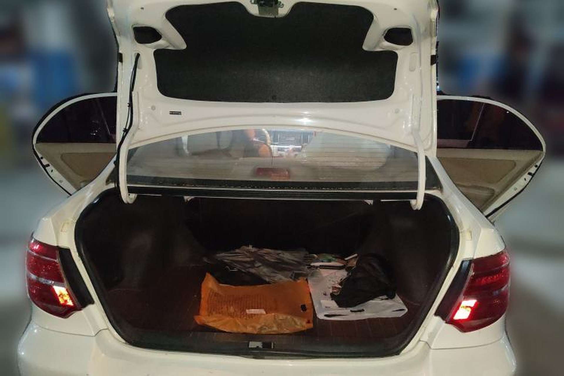 Used Toyota Corolla EX 2013 1.6L Automatic Excellence Edition Trunk
