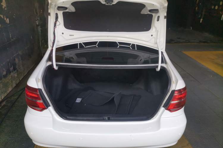 Used Toyota Corolla EX 2013 1.6L Automatic Excellence Edition Trunk
