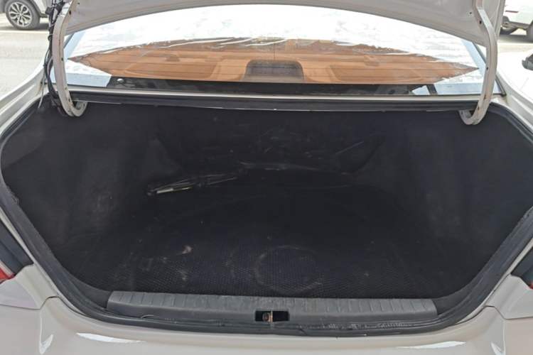 Used Toyota Corolla EX 2013 1.6L Manual Excellence Edition Trunk