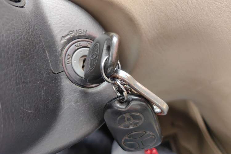Used Toyota Corolla EX 2013 1.6L Manual Luxury Edition Vehicle Key