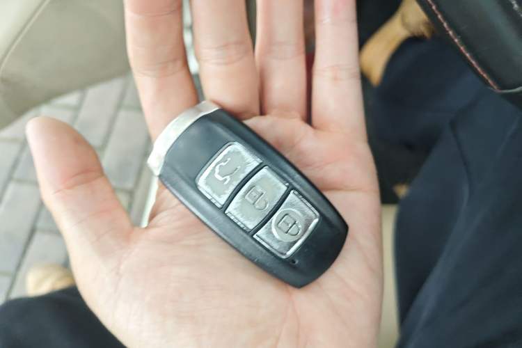 Used Toyota Corolla EX 2013 1.6L Automatic Luxury Edition Vehicle Key