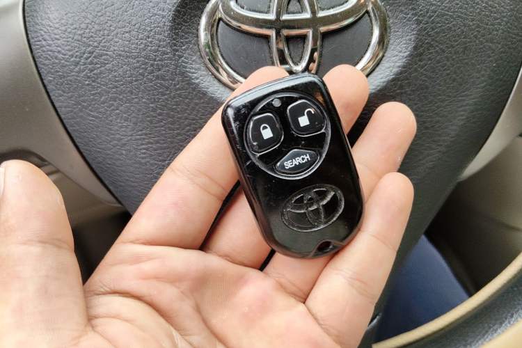 Used Toyota Corolla EX 2013 1.6L Automatic Luxury Edition Vehicle Key