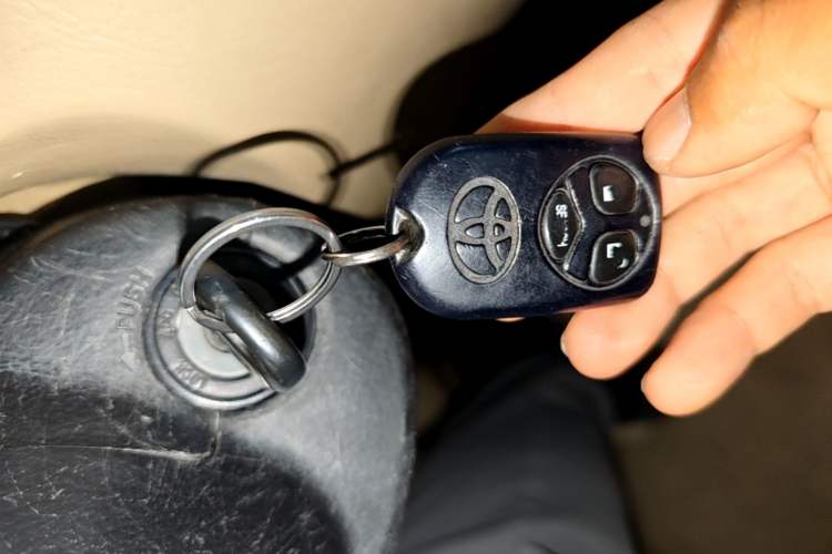 Used Toyota Corolla EX 2013 1.6L Manual Excellence Edition Vehicle Key