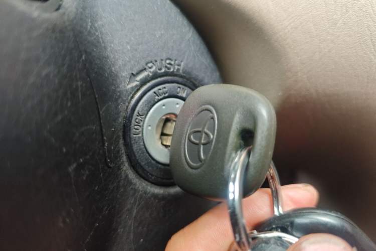 Used Toyota Corolla EX 2013 1.6L Manual Excellence Edition Vehicle Key