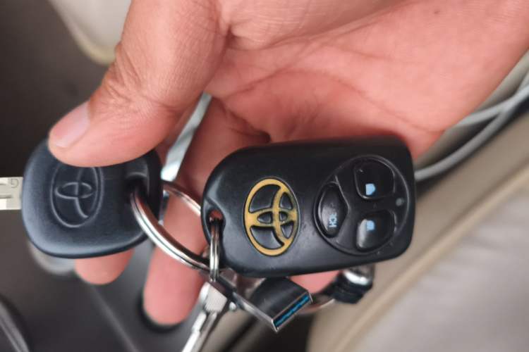 Used Toyota Corolla EX 2013 1.6L Automatic Excellence Edition Vehicle Key