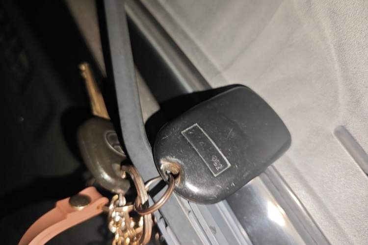 Used Toyota Corolla EX 2013 1.6L Automatic Luxury Edition Vehicle Key